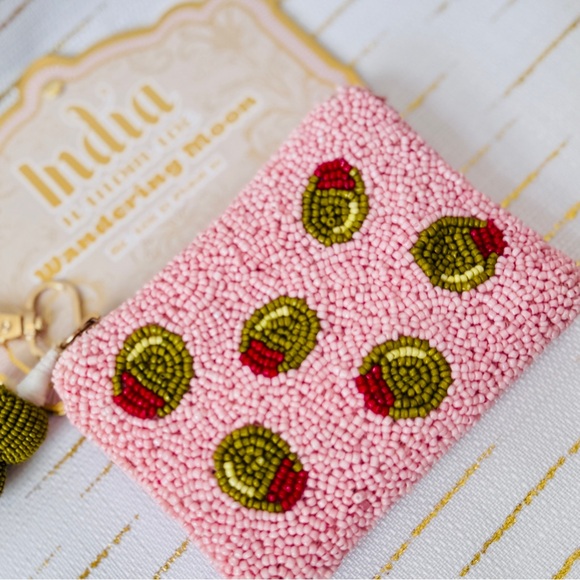 Wandering Moon Beaded Olive Martini Coin Pouch NWT Pink Glass Beads - Picture 2 of 6
